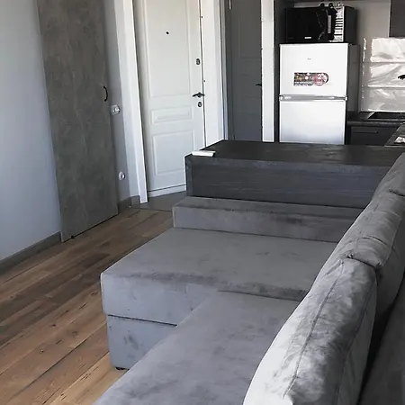 у моря, в районе аркадии вид на море Apartment *